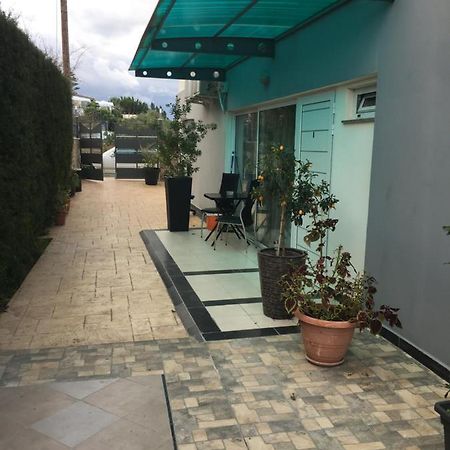 Livadia Studio Пафос Екстериор снимка