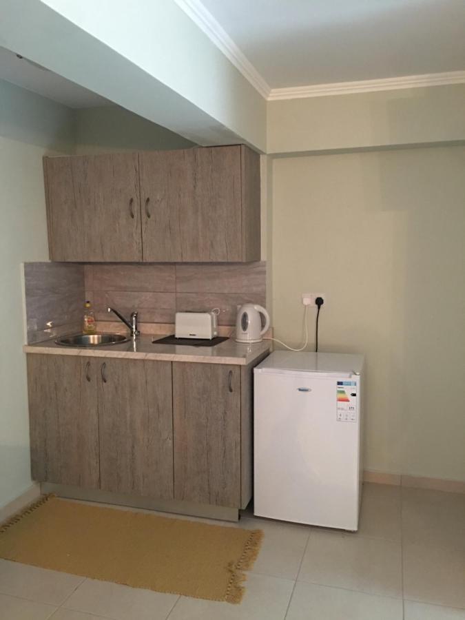 Livadia Studio Пафос Екстериор снимка