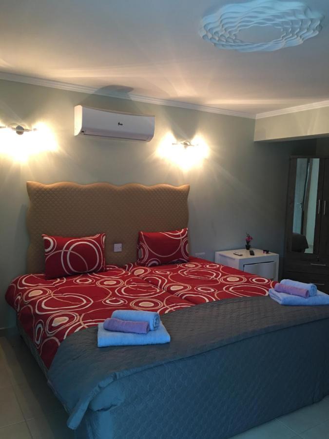 Livadia Studio Пафос Екстериор снимка